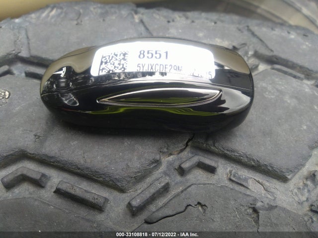 2021 Tesla Model X, VIN: 5YJXCDE29MF324515