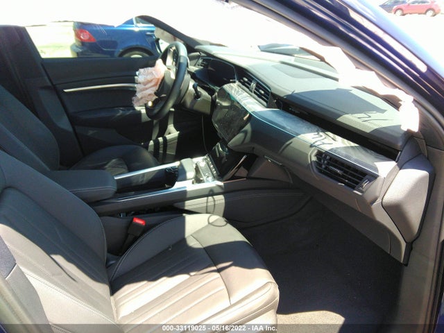 2022 Audi e-tron, VIN: WA1AAAGE5NB013356
