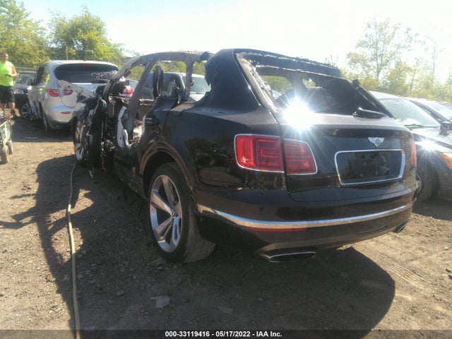 2017 Bentley Bentayga, VIN: SJAAC2ZV7HC014849