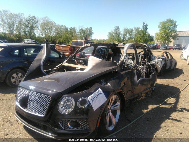 2017 Bentley Bentayga, VIN: SJAAC2ZV7HC014849