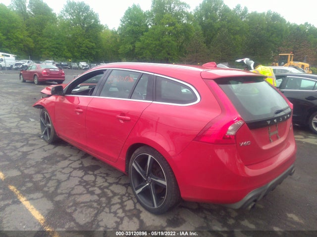 2015 Volvo V60, VIN: YV1902SS0F1247789