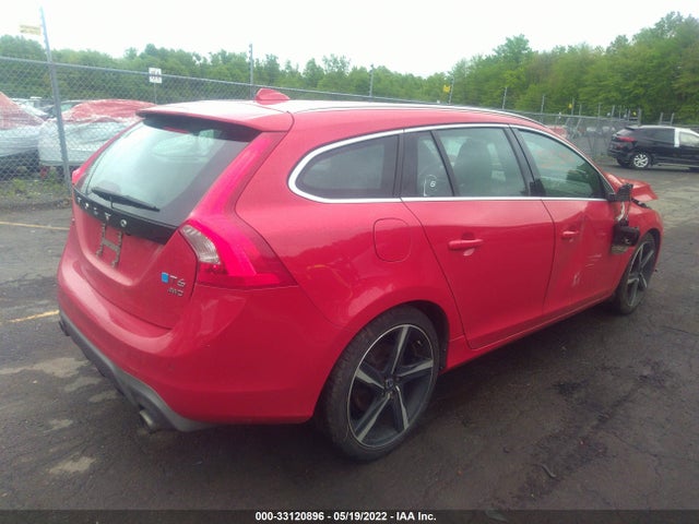 2015 Volvo V60, VIN: YV1902SS0F1247789