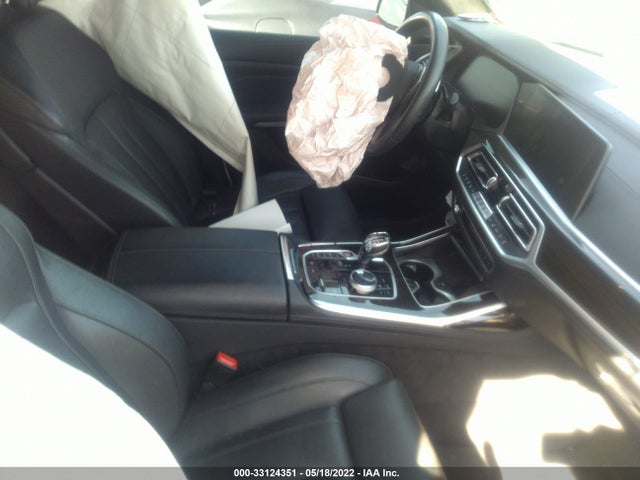 2020 BMW X7, VIN: 5UXCW2C08L0E74562