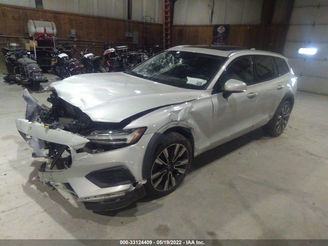 2020 Volvo V60, VIN: YV4102WK0L1031978