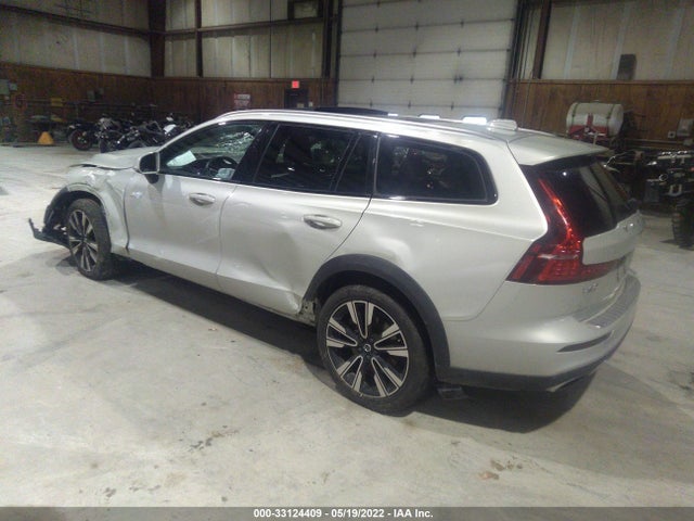 2020 Volvo V60, VIN: YV4102WK0L1031978