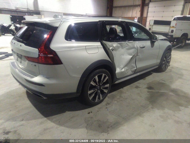 2020 Volvo V60, VIN: YV4102WK0L1031978