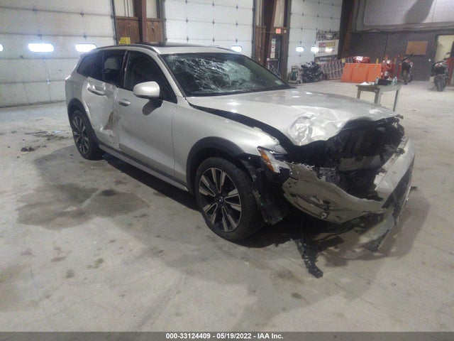 2020 Volvo V60, VIN: YV4102WK0L1031978