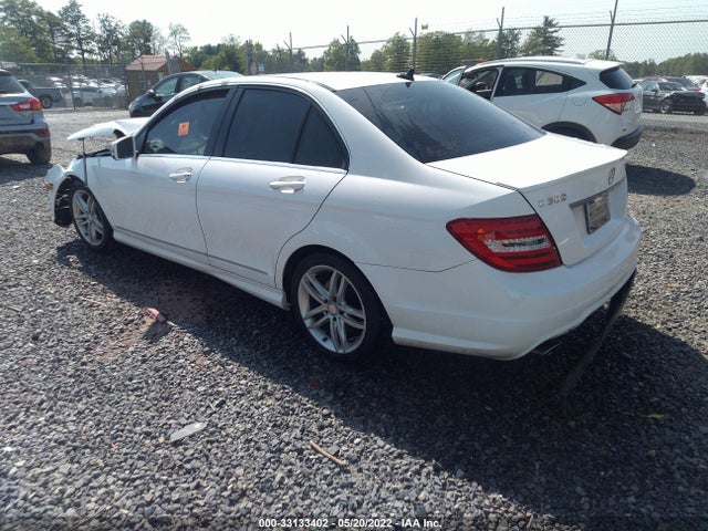 2014 MERCEDES-BENZ C CLASS VIN: WDDGF8AB8ER320381