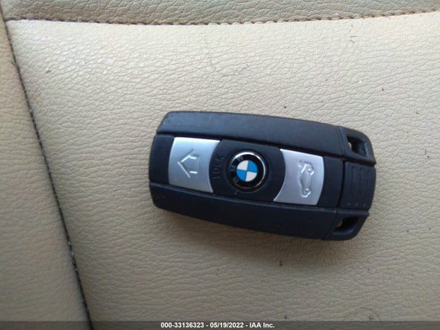 2015 BMW X1, VIN: WBAVM1C5XFV318756