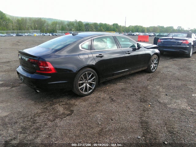 2018 Volvo S90, VIN: LVY102MK7JP047457