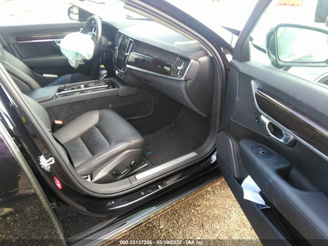 2018 Volvo S90, VIN: LVY102MK7JP047457