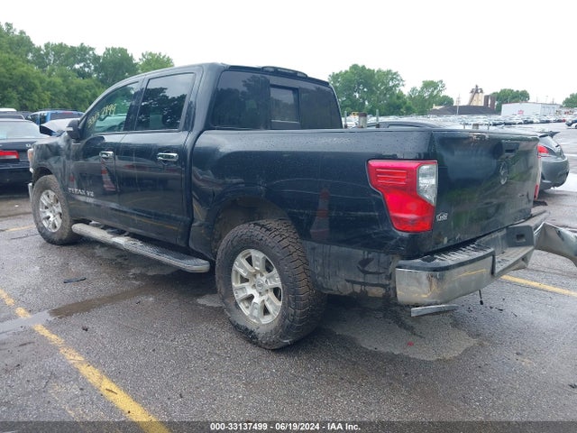 Nissan TITAN SV 2018 1N6AA1EJ3JN532286 Image 3