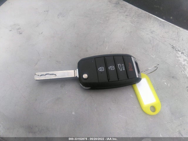 KIA Optima Lx 2018 5XXGT4L32JG261486 Image 3