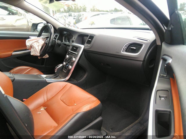 2015 Volvo V60, VIN: YV4612HK2F1000249