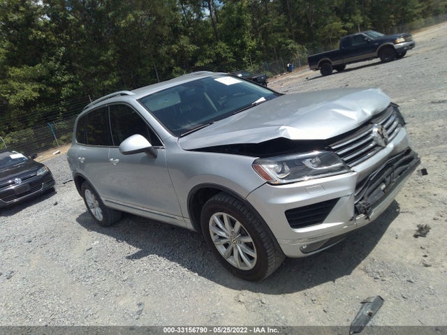 2015 Volkswagen Touareg, VIN: WVGEP9BP5FD005224