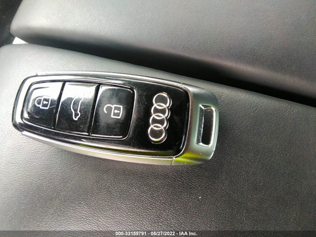 2019 Audi A8, VIN: WAU8DAF81KN005673