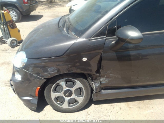 2018 Fiat 500e, VIN: 3C3CFFGEXJT377394