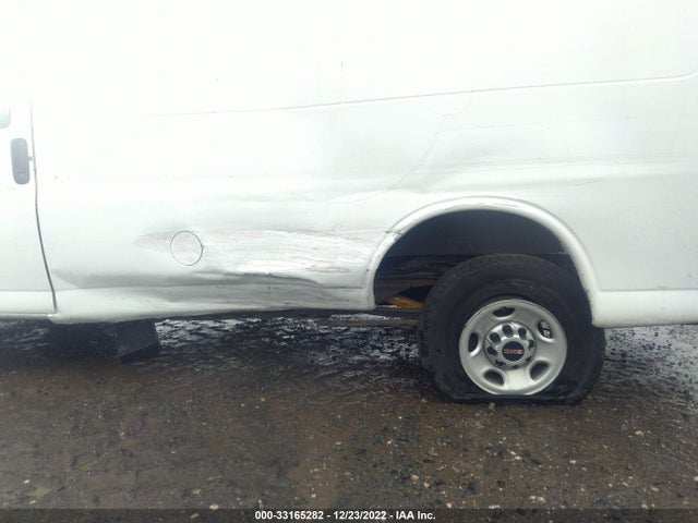 GMC SAVANA CARGO VAN 2017 1GTW7AFG9H1132440 Image 8