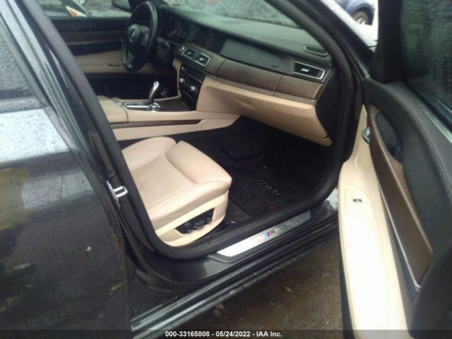 WBAKC6C54CC396461 BMW 7 Series