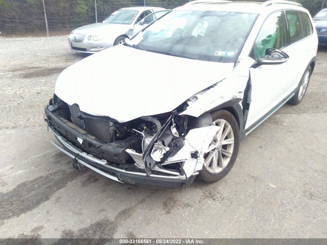 2017 Volkswagen Golf, VIN: 3VWH17AU6HM524494