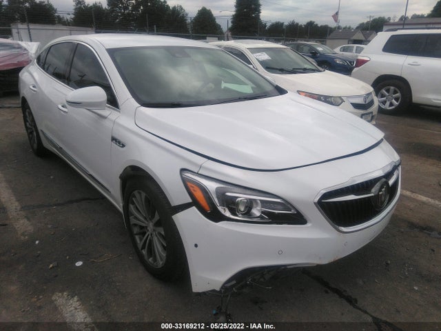 2018 Buick LaCrosse, VIN: 1G4ZR5SS2JU136905