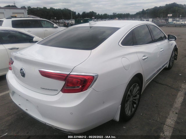 2018 Buick LaCrosse, VIN: 1G4ZR5SS2JU136905
