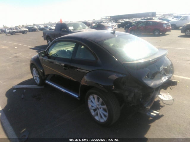 2017 Volkswagen Beetle, VIN: 3VWJ17AT5HM620206