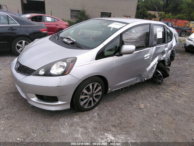 2013 HONDA FIT SPORT VIN: JHMGE8H51DC008836