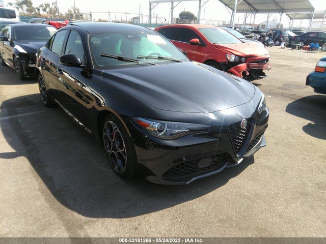 2022 Alfa Romeo Giulia, VIN: ZARFAMBN4N7656942