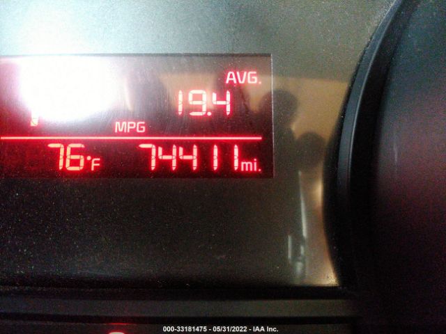 KNDMB5C1XH6241716 KIA SEDONA LX
