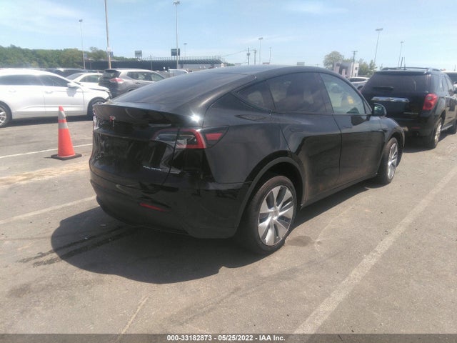 Tesla Model Y 2021 5YJYGDEE3MF063577 Image 5
