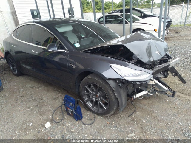2019 5YJ3E1EB5KF450522 main image