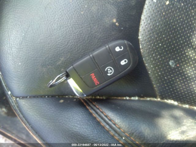 3C4NJDCB7JT499746 Jeep Compass Limited