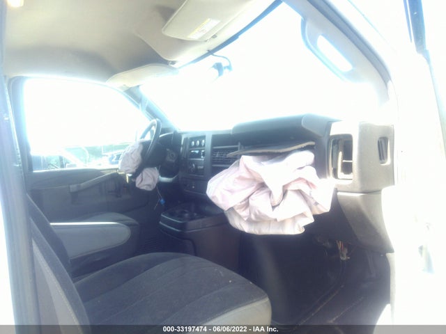 2018 GMC Savana, VIN: 1GTW7AFG2J1907781