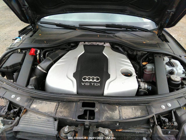 2014 Audi A8, VIN: WAURMAFDXEN001711