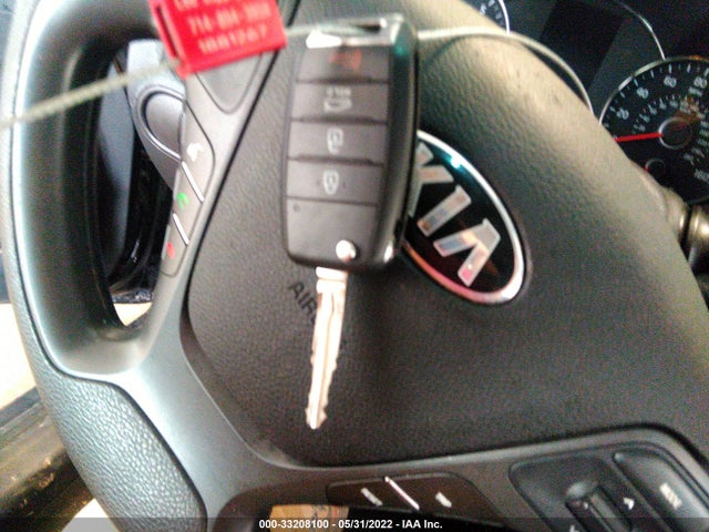 2017 Kia Forte, VIN: KNAFK5A85H5667373