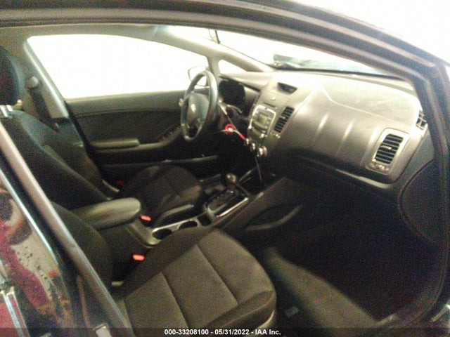 2017 Kia Forte, VIN: KNAFK5A85H5667373
