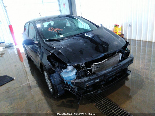 2017 Kia Forte, VIN: KNAFK5A85H5667373