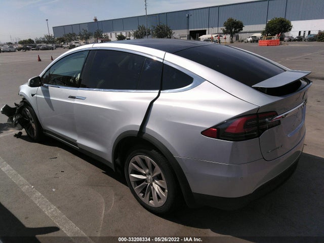 2018 Tesla Model X, VIN: 5YJXCAE20JF091179
