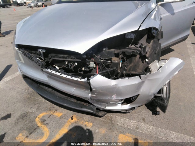 2018 Tesla Model X, VIN: 5YJXCAE20JF091179