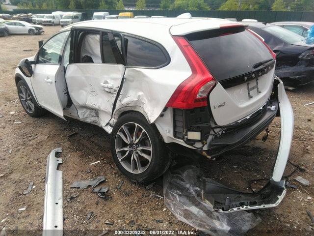 2018 Volvo V60, VIN: YV440MWK2J2057479