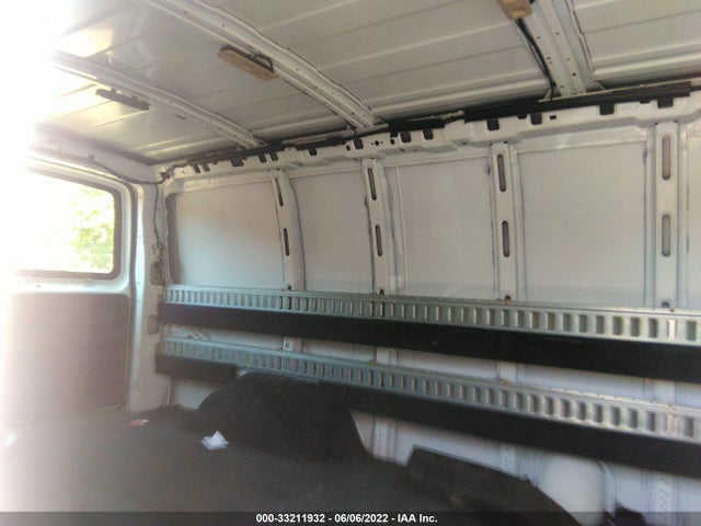 2018 Chevrolet Express, VIN: 1GCWGAFP5J1176439