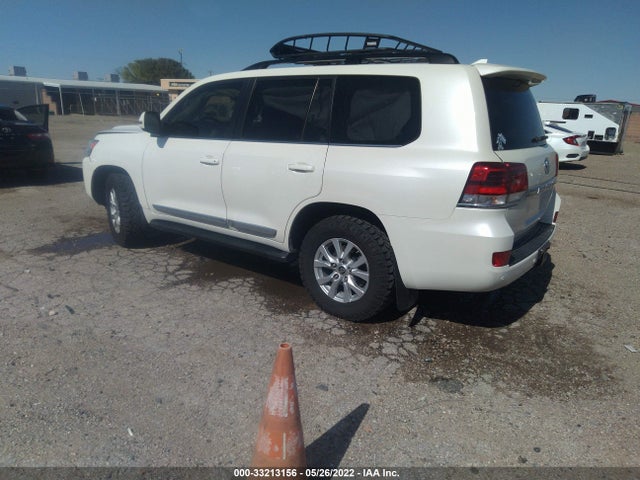 2017 Toyota Land Cruiser, VIN: JTMCY7AJ4H4055724