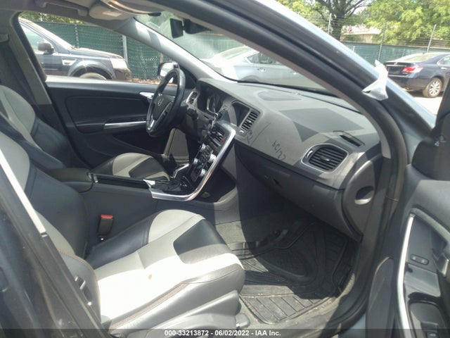 YV4612UM6G2001360 Volvo S60 Cross Country T5 Platinum