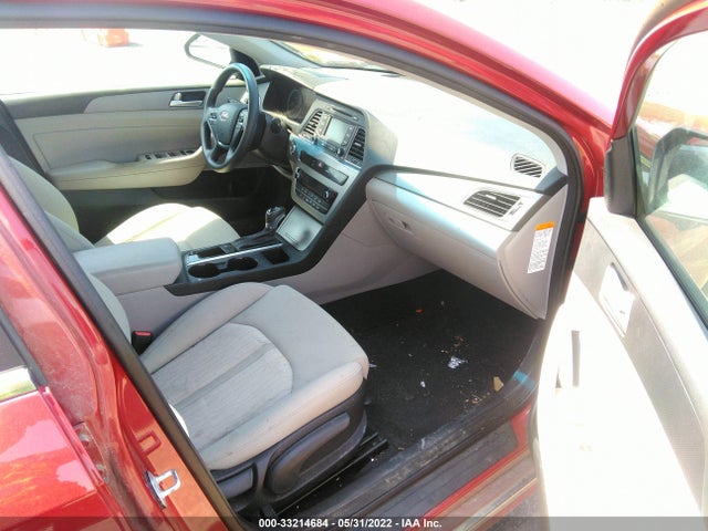 2016 Hyundai Sonata, VIN: KMHE24L10GA013780