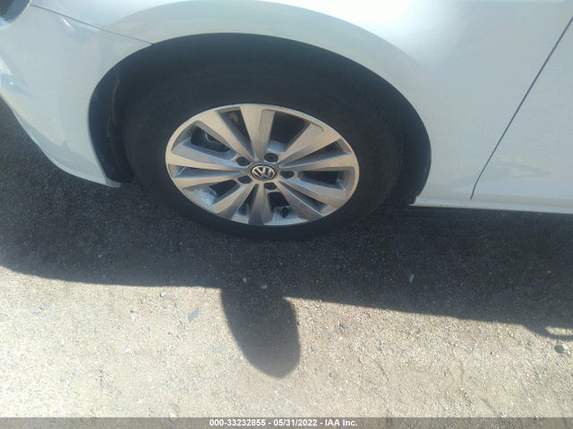 2021 Volkswagen Golf, VIN: 3VWG57AU3MM011780