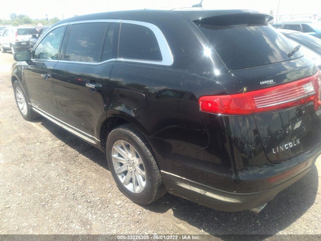 2018 Lincoln MKT, VIN: 2LMHJ5NK3JBL02468