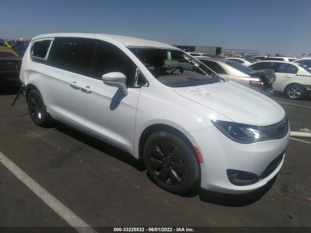 2020 Chrysler Pacifica Hybrid, VIN: 2C4RC1N76LR270354