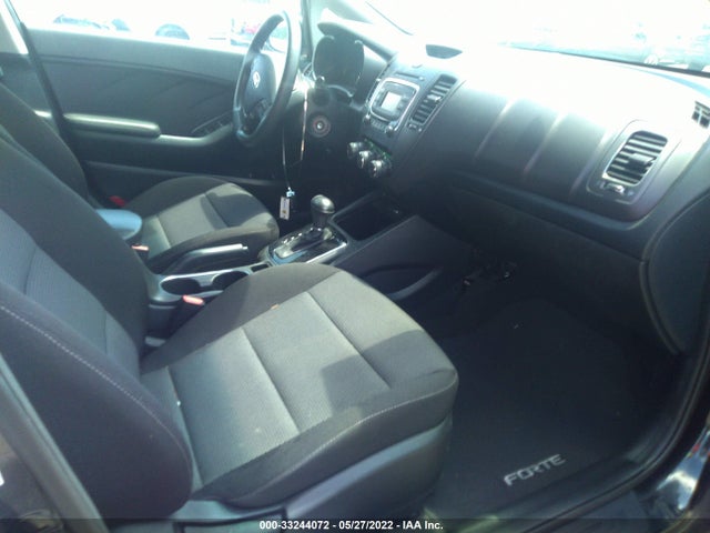 2017 Kia Forte, VIN: KNAFK5A85H5692127
