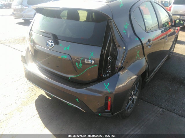 2018 Toyota Prius, VIN: JTDKDTB30J1606481